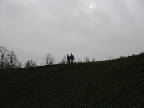 2003 11 Stephen & Scott on hill